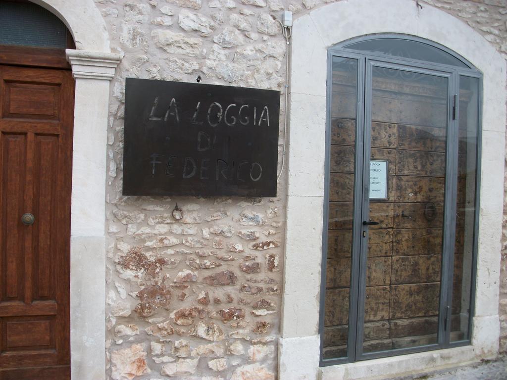 La Loggia Di Federico Hotel Navelli Exterior foto